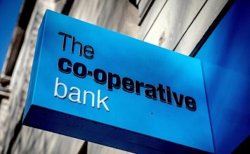 Banking chief quits over debt rating fiasco