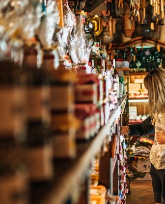 High Street giant apologises for small business late payments