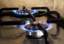 rise in uk energy firms going bust