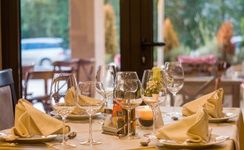 5 restaurants closing every day