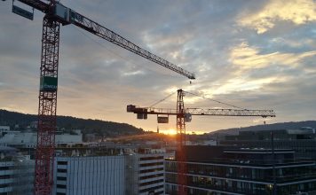 Major contractors admit 20% of Invoices are paid late construction firms advise 20% of invoices paid late