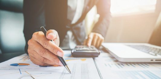 Business Insolvencies Surge Amid Economic Pressures uk business insolvency rises by 18%